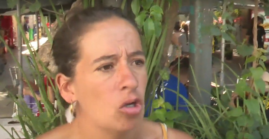 Tiene 4 hijos y subsiste vendiendo medias en la peatonal | Córdoba