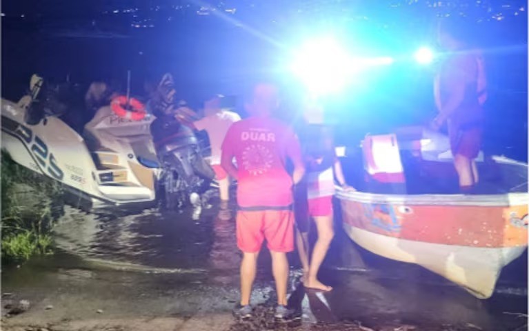 Cinco jóvenes fueron multados tras navegar alcoholizados en el Lago San Roque | Córdoba
