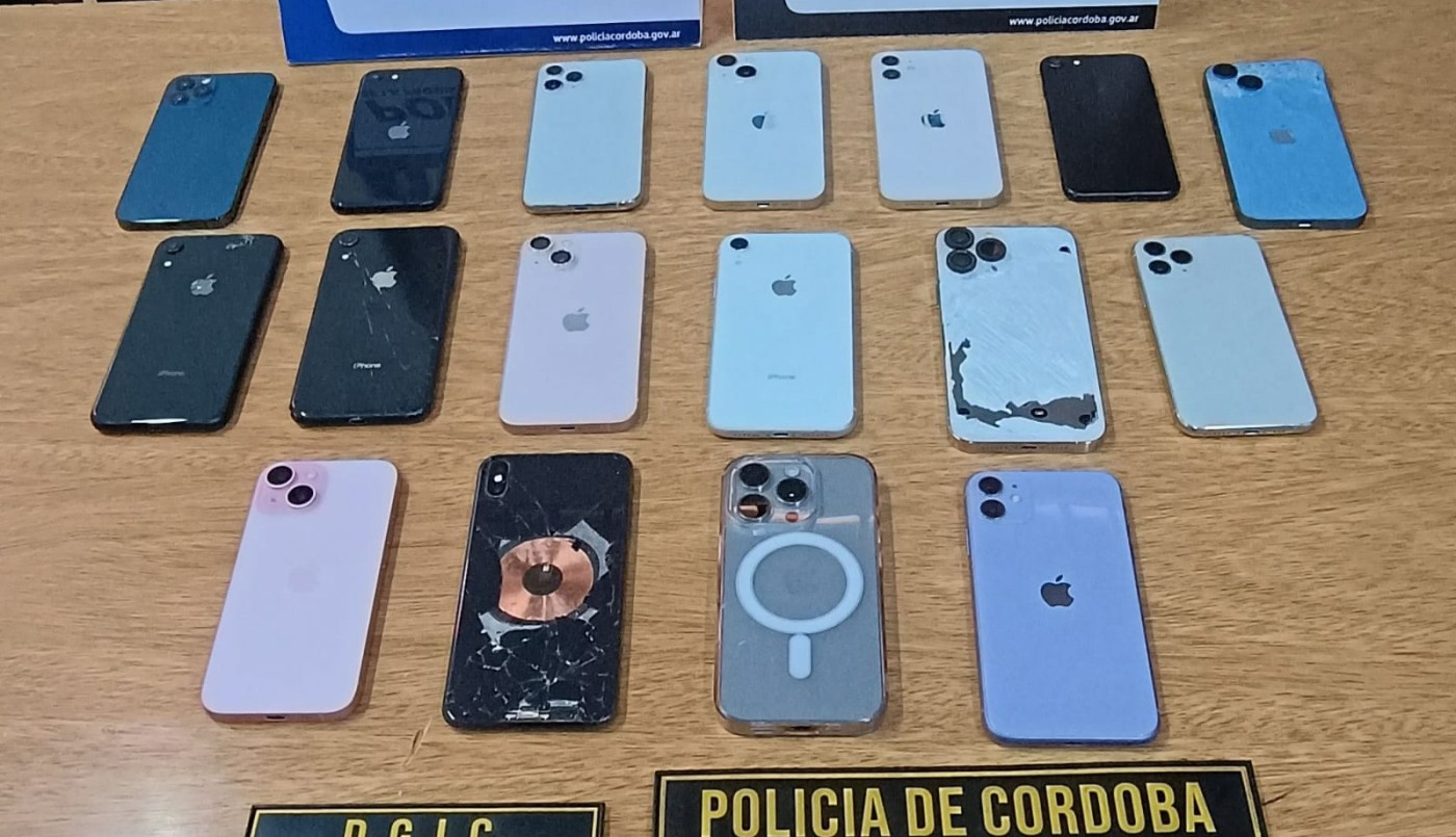 Una mujer quedó detenida por el secuestro de 16 celulares que habrían sido robados en el Cosquín Rock | Córdoba