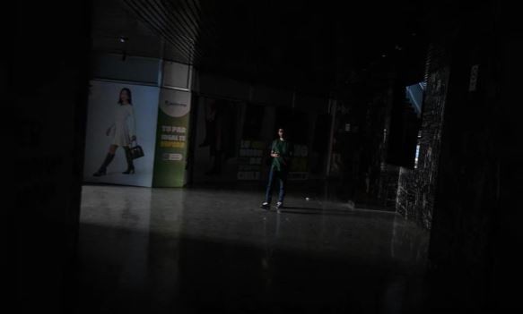 Chile: el apagón que dejó al 98% de la población sin luz causó tres muertes por electrodependencia | Internacionales