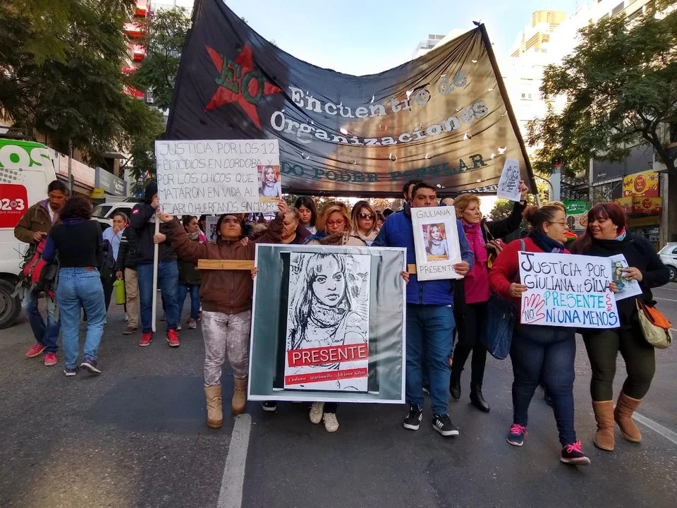 Condenaron a dos policías por no proteger a una joven que fue asesinada en Córdoba | Córdoba