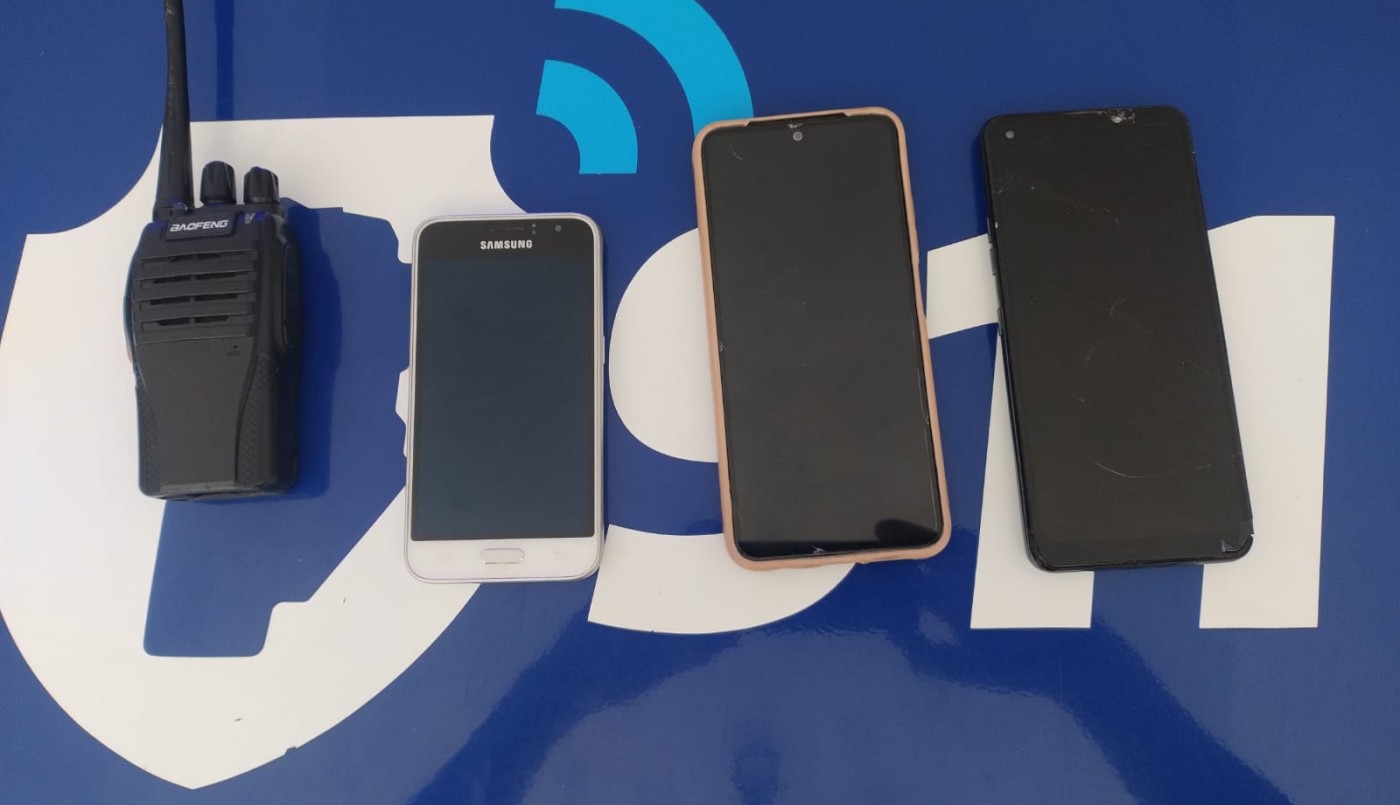 Detuvieron a tres personas que bebían alcohol mientras conducían: tenían un inhibidor de alarmas | Córdoba