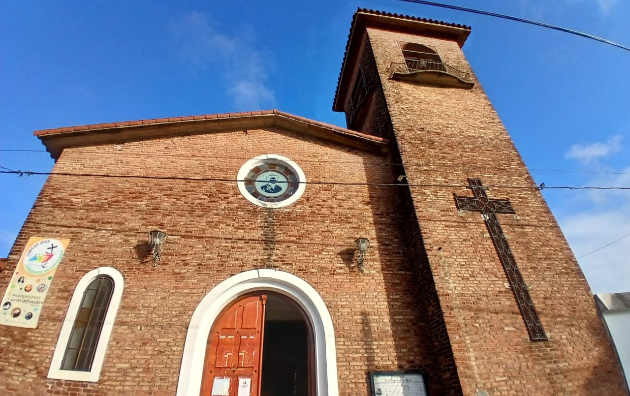 En medio del temporal, ladrones asaltaron una parroquia en Córdoba | Córdoba