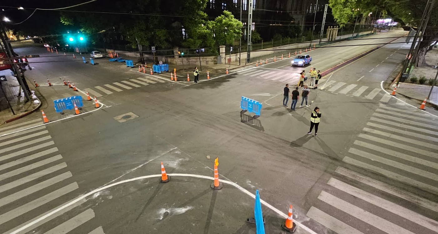 El municipio interviene una esquina del centro de Córdoba para reducir los siniestros viales | Córdoba