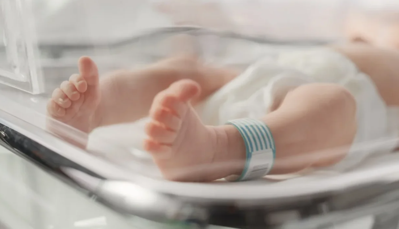 Milagro: abuelas fueron a la morgue a reconocer el cuerpo de su nieto y lo hallaron respirando | Actualidad