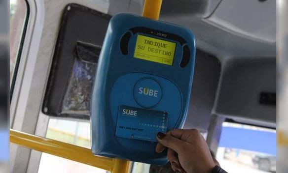 Dónde y desde cuándo se puede pagar el colectivo con tarjeta de crédito, celular o reloj inteligente | Actualidad