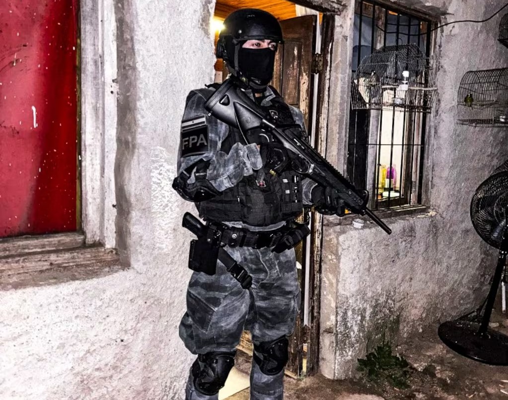 Dos autos chocaron en el acceso sur a Circunvalación: uno de ellos venía en contramano | Córdoba