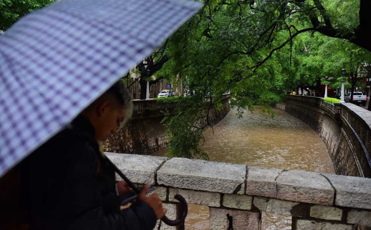 Tiempo en Córdoba: alerta por precipitaciones y probable caída de granizo en Capital | Córdoba