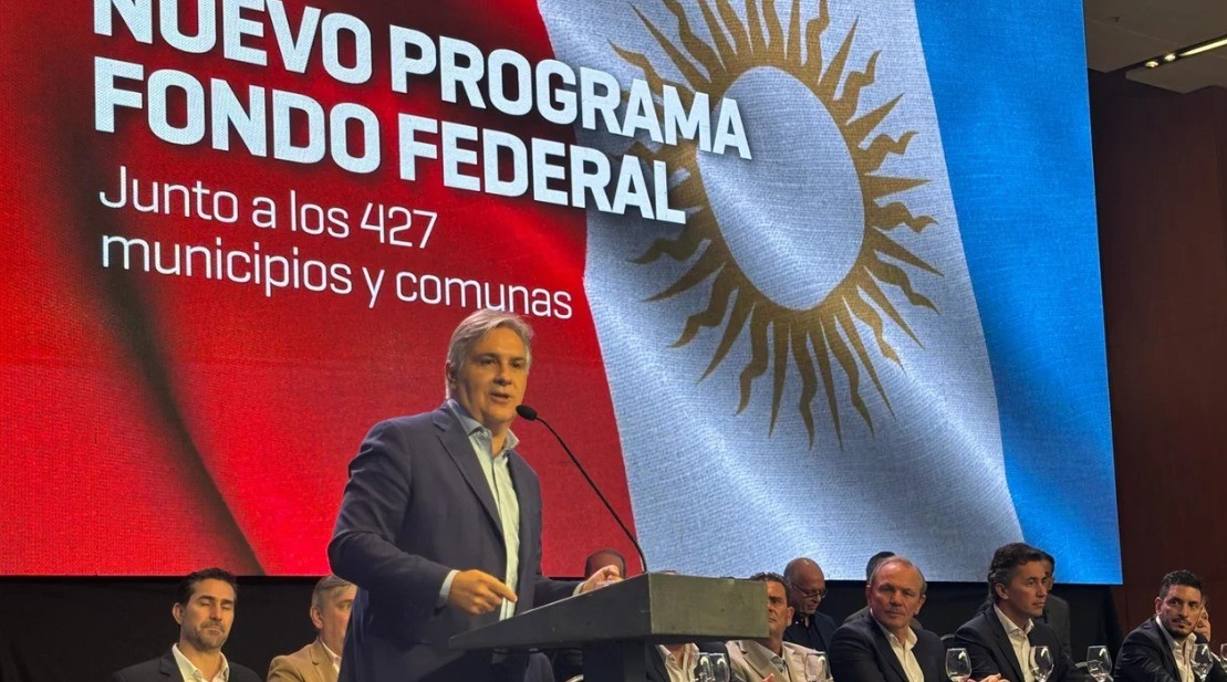 Llaryora firmó el Fondo Federal Cordobés: un plan para ayudar a municipios y comunas | Córdoba