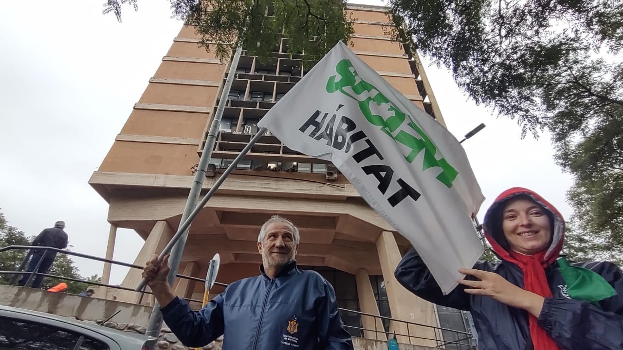 Caos en el centro de Córdoba: gremios estatales y municipales realizan una masiva protesta | Córdoba