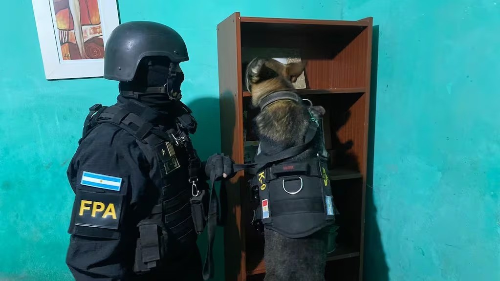 Zona oeste: cayó una pareja narco que vendía droga a metros de un colegio | Córdoba