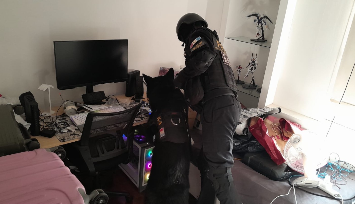 Cayó una pareja narco que operaba en pleno centro de Córdoba: atesoraban un arsenal de droga | Córdoba