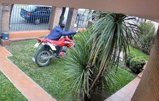 Video: dos delincuentes robaron una moto en Alta Gracia | Córdoba