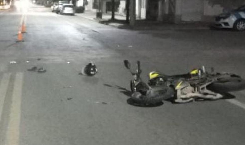 Joven fallece tras choque entre motocicleta y auto en Oncativo | Córdoba