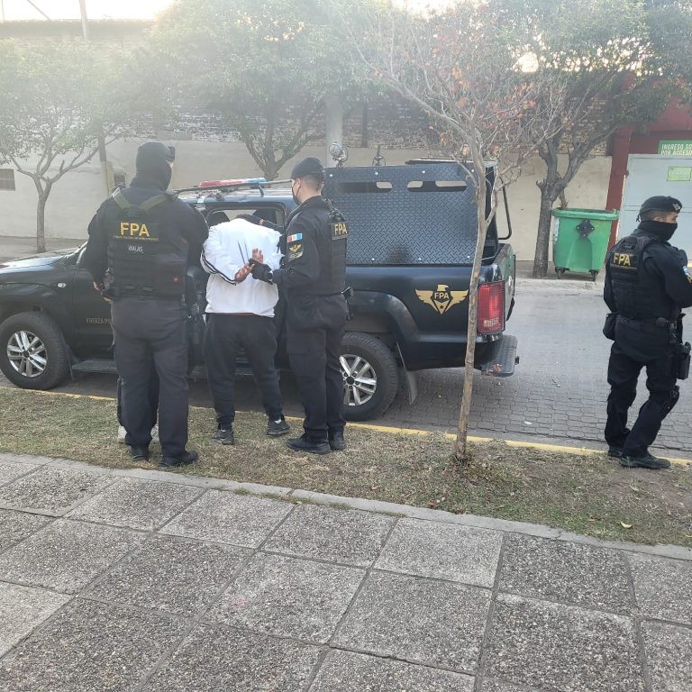 Detuvieron a dos hombres por tenencia de drogas en Deán Funes | Córdoba