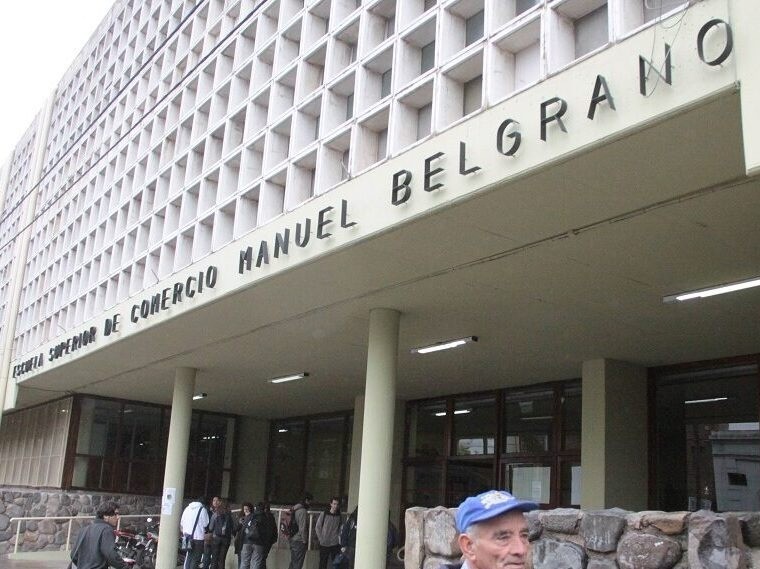 Enfrentará un juicio el alumno que usó IA para crear fotos pornográficas de sus compañeras | Córdoba