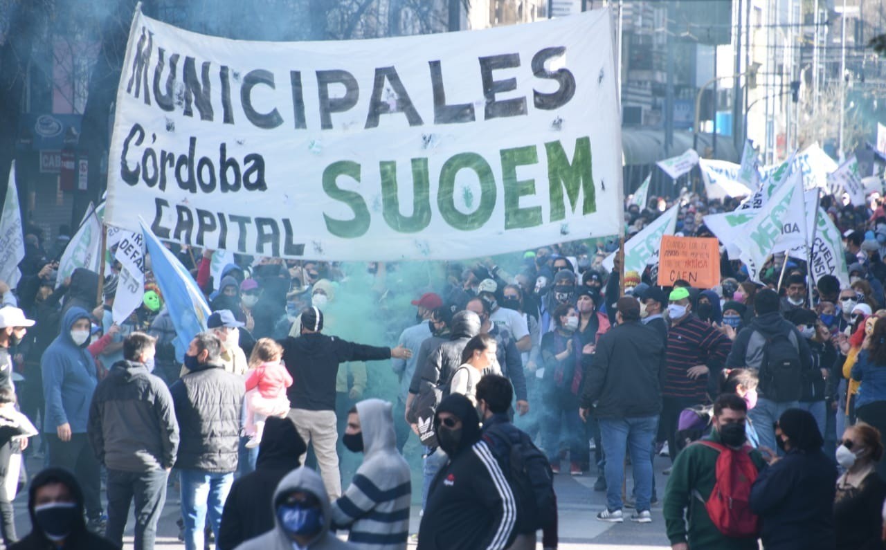 Se reactiva el conflicto: el Suoem marchó hacia el Palacio 6 de Julio y anunció un plan de lucha | Córdoba