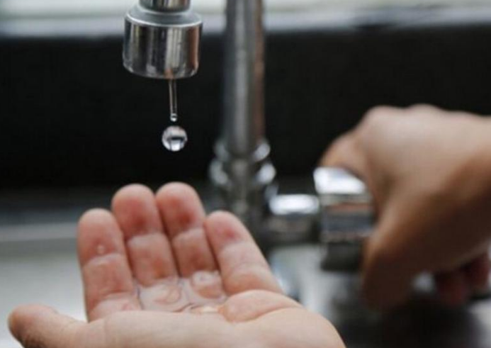 Aguas Córdoba realiza tareas de mantenimiento y pide a vecinos cuidar las reservas de agua | Córdoba