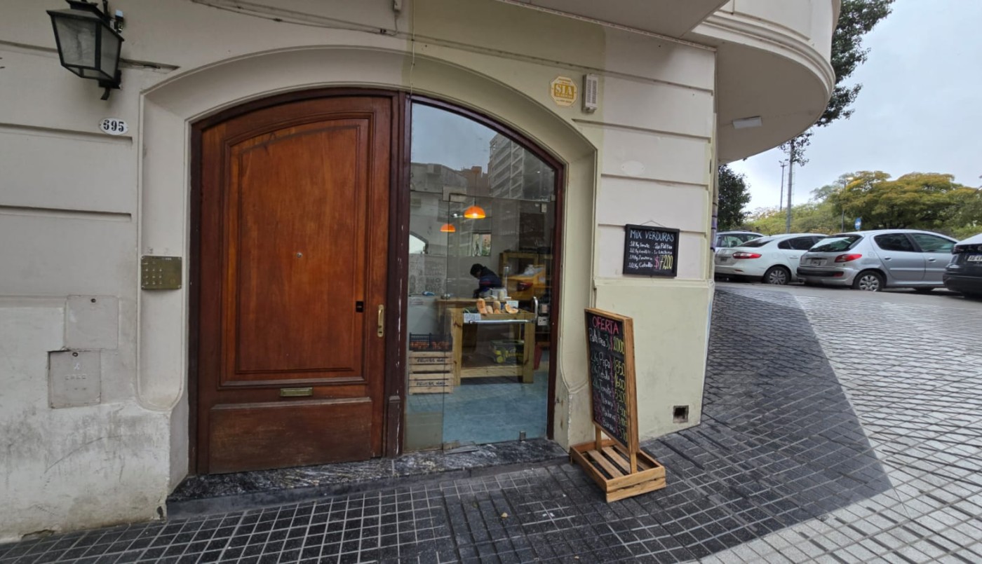 Robo con total impunidad: quedó filmado mientras robaba una verdulería de Nueva Córdoba | Córdoba