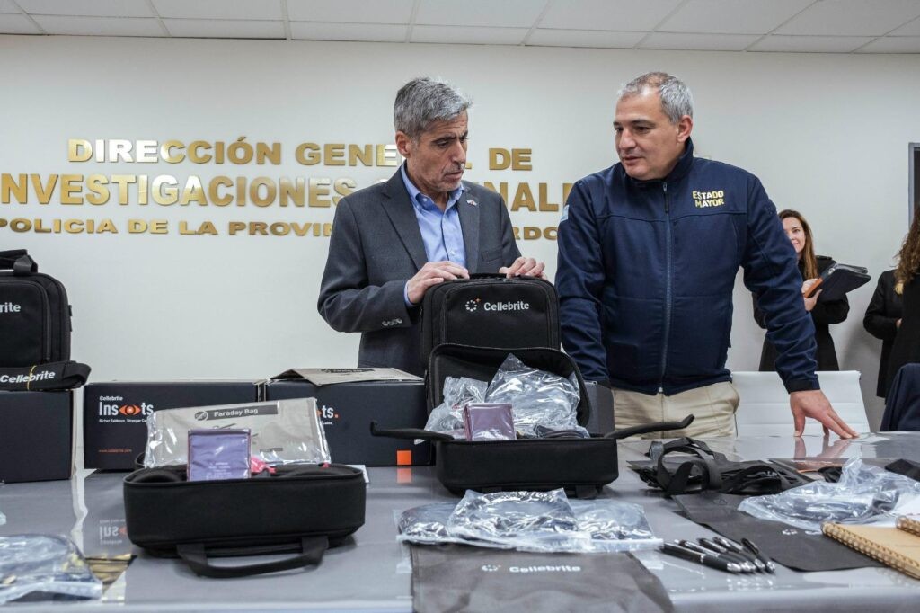 La Policía incorpora tecnología israelí para desbloquear celulares en investigaciones | Córdoba