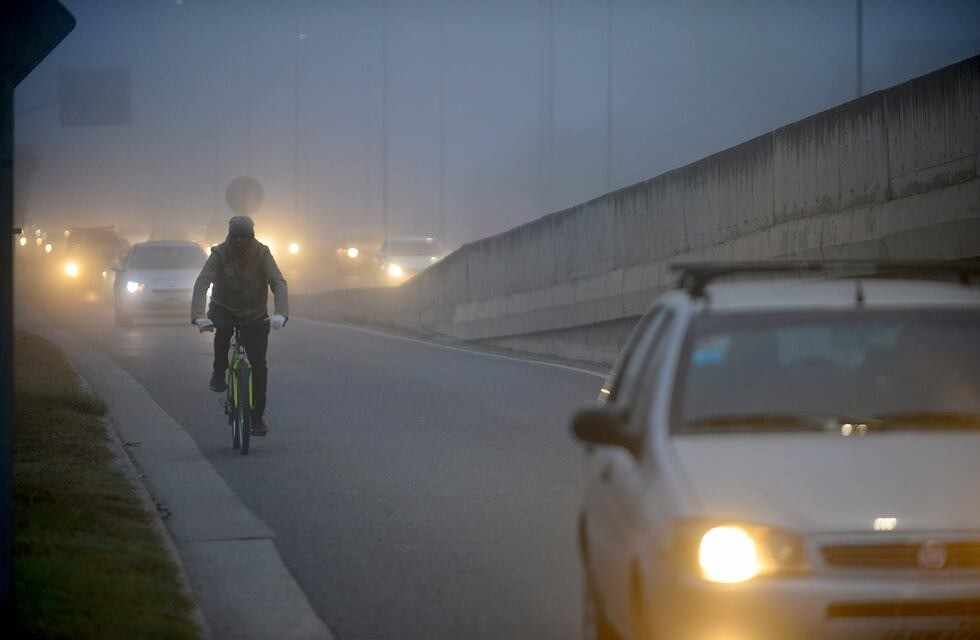 Córdoba amaneció tapada de niebla: advierten por visibilidad casi nula en autopistas y rutas | Córdoba