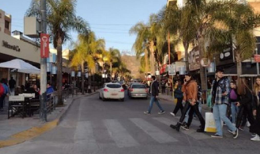 Villa Carlos Paz promueve promociones gastronómicas accesibles para atraer turistas en invierno | Córdoba