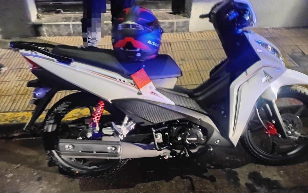 La Policia detuvo a dos menores de edad después de robar una moto de una concesionaria en Córdoba | Córdoba