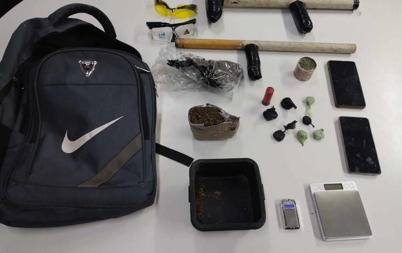 Escapó de un control policial y lo atraparon con un arma casera y drogas | Córdoba