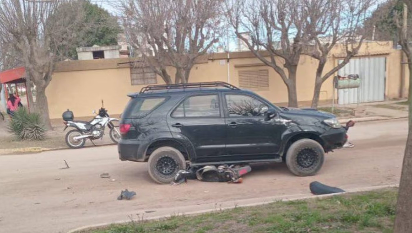 Un motociclista murió tras ser atropellado por una camioneta en el interior de Córdoba | Córdoba