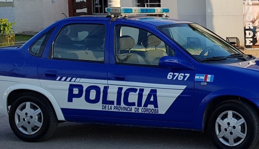 Un menor de 16 años atropelló a un peatón mientras huía de la Policía en moto | Córdoba