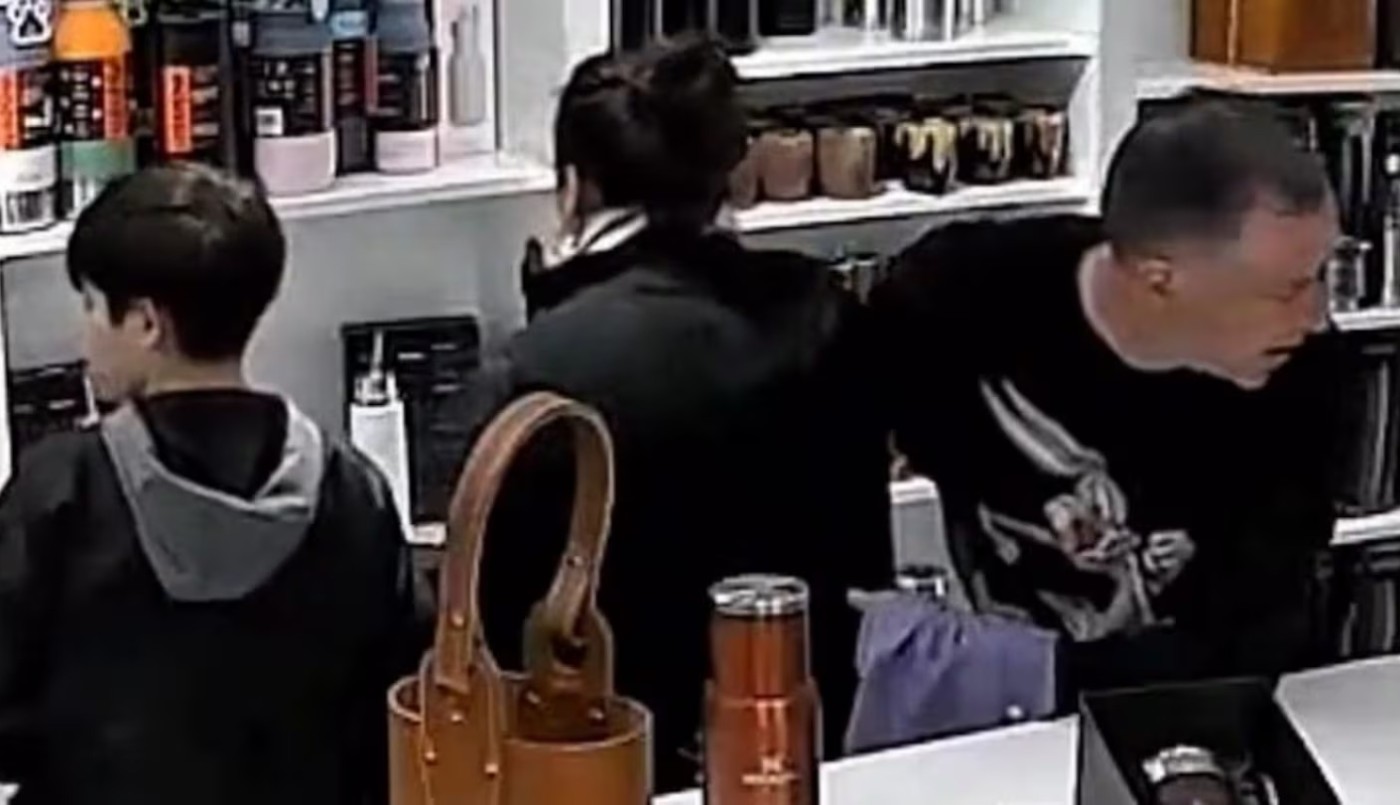 Video: utilizaron a un menor como pantalla para robar cuatro termos | Córdoba