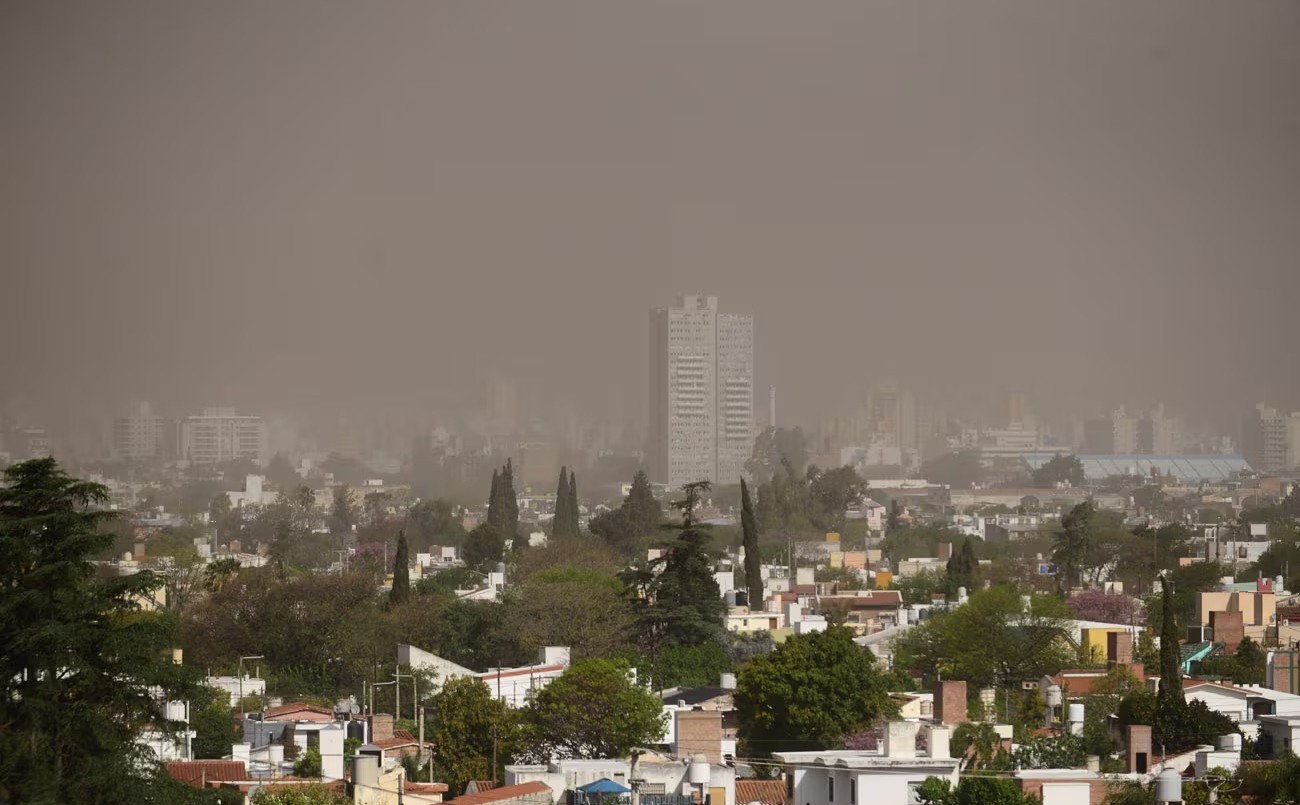 Córdoba bajo alerta por fuertes ráfagas de viento: visibilidad reducida y riesgo extremo de incendios | Córdoba