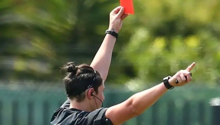 Despidieron a un periodista por comentarios machistas contra una árbitra | Actualidad