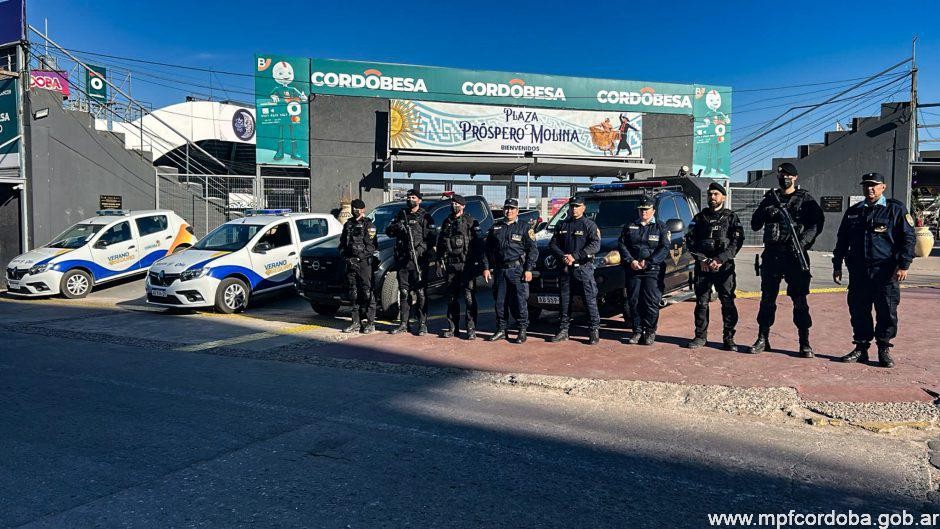 Operativo en Cosquín: FPA secuestró drogas en la Plaza San Martín | Córdoba