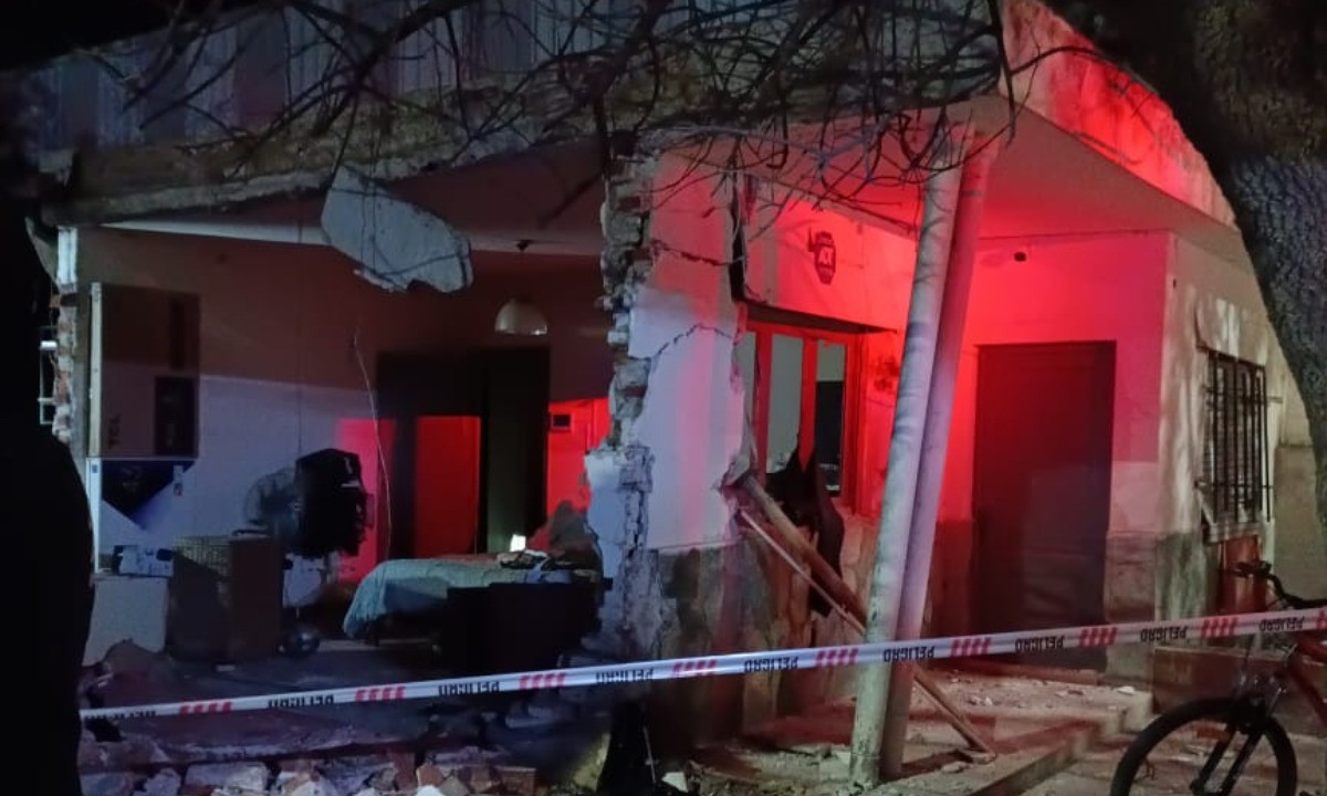 Villa María: explosión de gas dejó a un hombre internado y provocó un derrumbe parcial | Córdoba