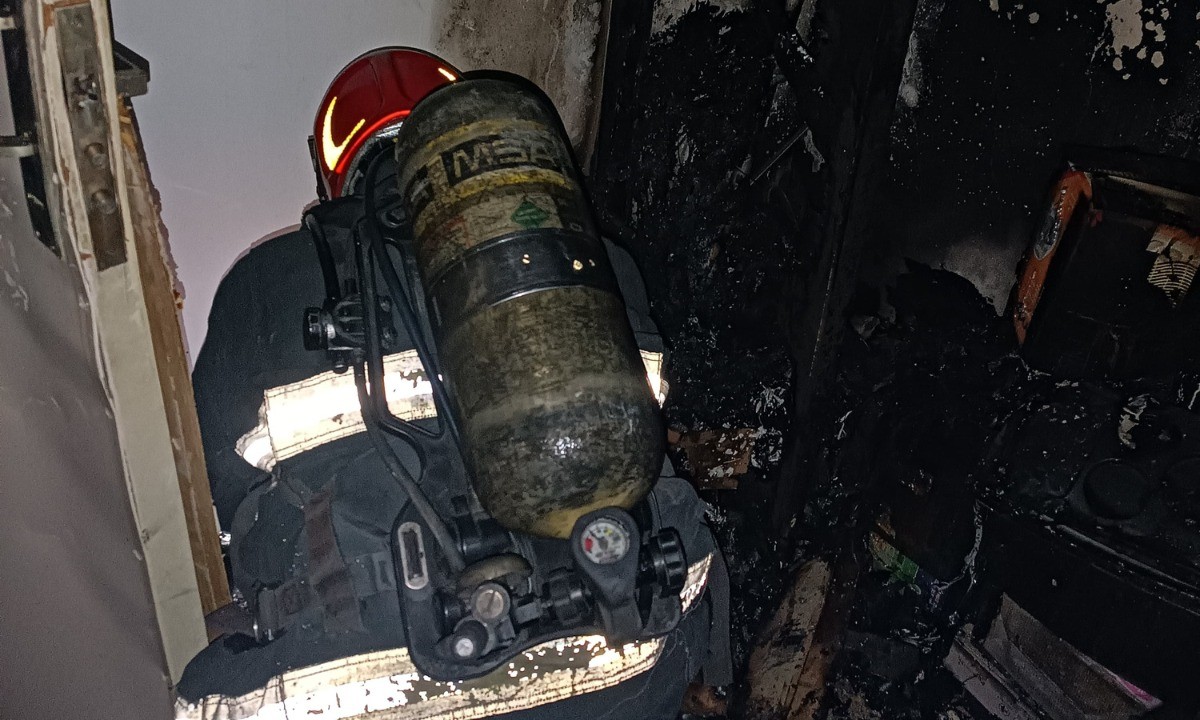 Incendio en un departamento de barrio Alberdi obligó a evacuar a 20 personas | Córdoba