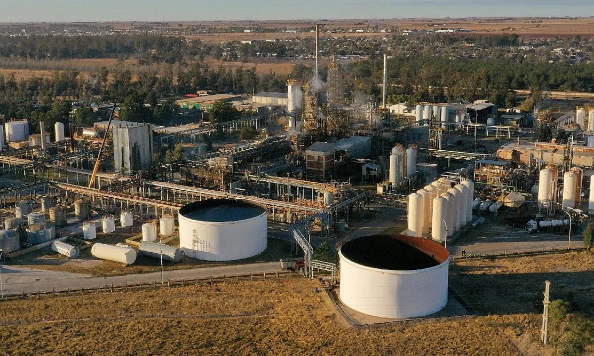 Conflicto en Petroquímica Río Tercero: avance en la negociación tras 124 despidos | Córdoba