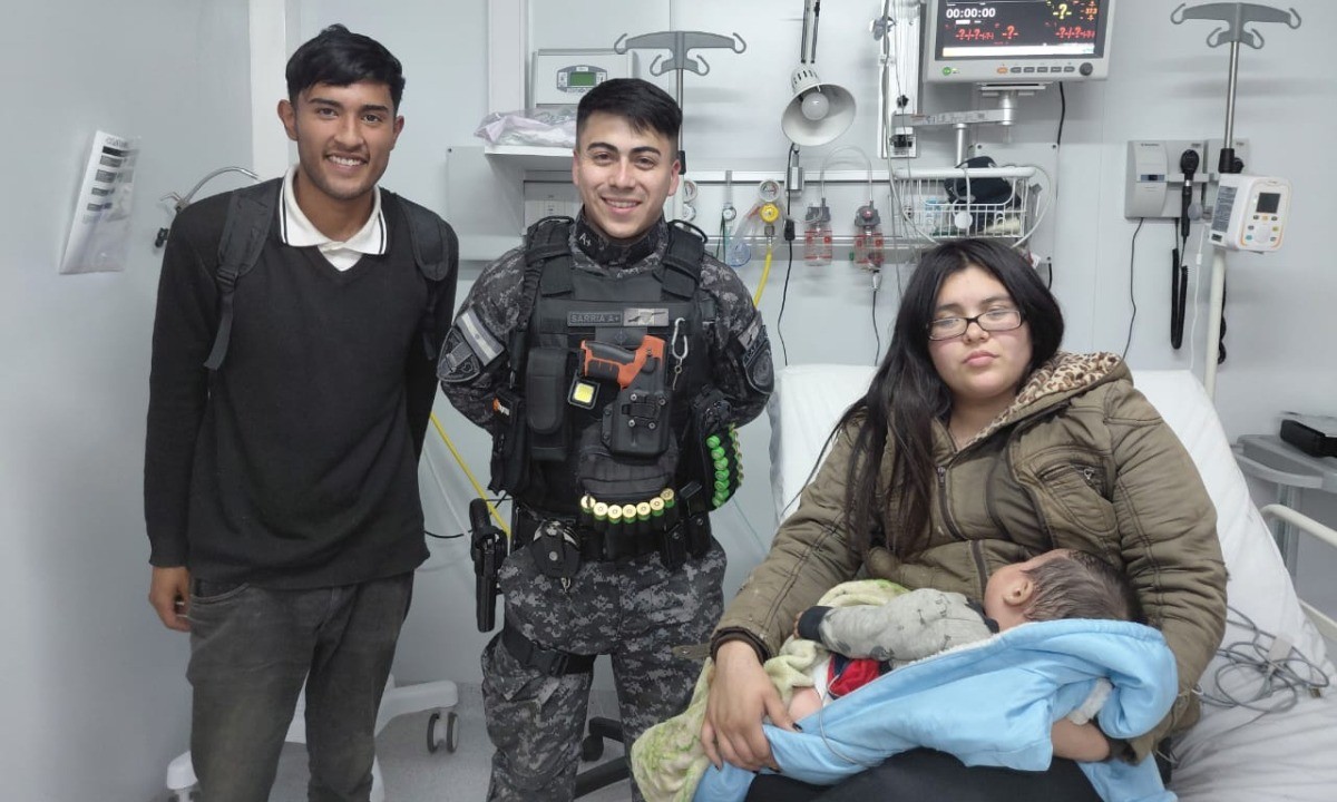 Policías reanimaron a un bebé de 7 meses en B° IPV Argüello | Córdoba