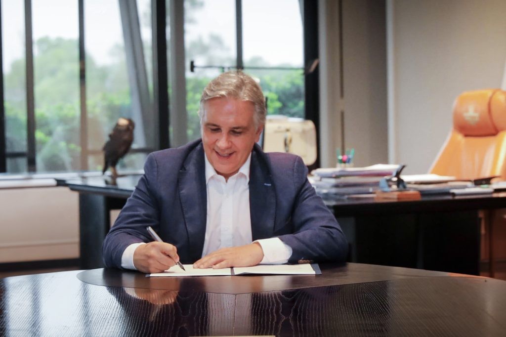 Martín Llaryora Promulgó la Ley del Programa de Igualdad Territorial | Córdoba