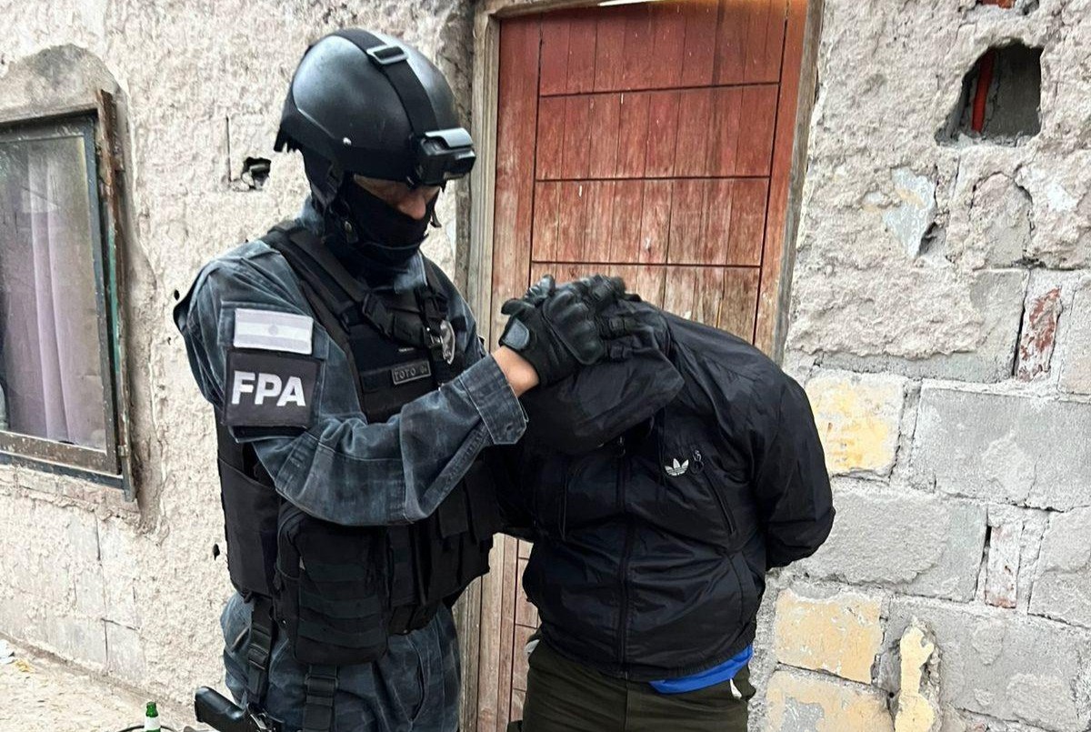 Dos hermanos quedaron detenidos por venta de drogas en Saldán | Córdoba