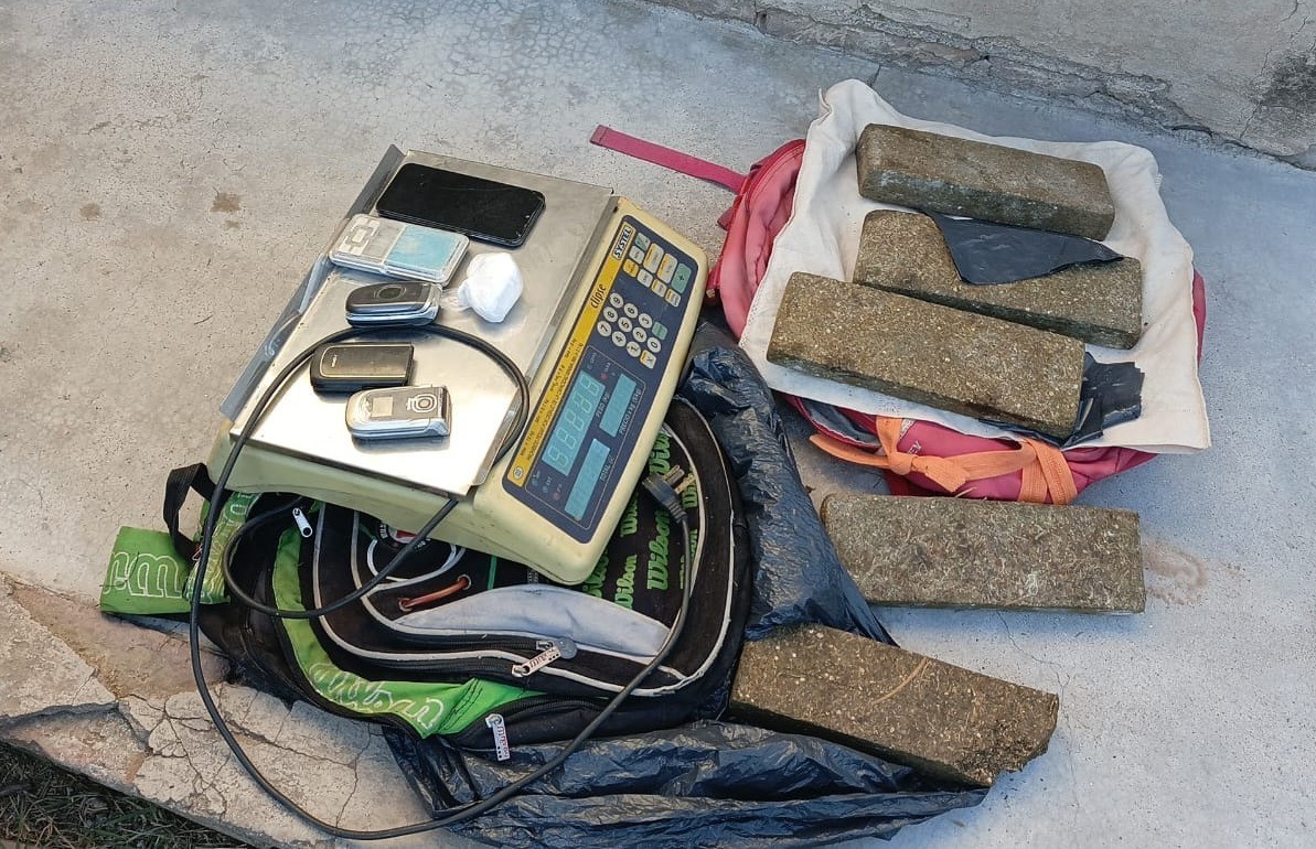 Secuestran más de tres kilos y medio de marihuana en barrio Miralta | Córdoba