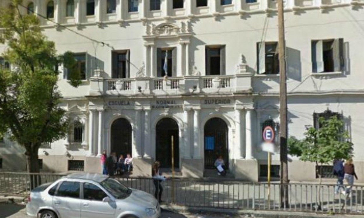 Violenta pelea en el Garzón Agulla: una preceptora resultó golpeada al intervenir | Córdoba