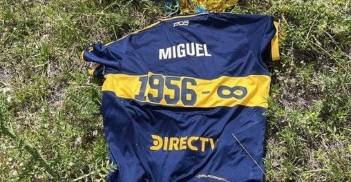De La Bombonera a Uruguay: la camiseta homenaje a Russo reaparece en un pequeño pueblo | Deportes