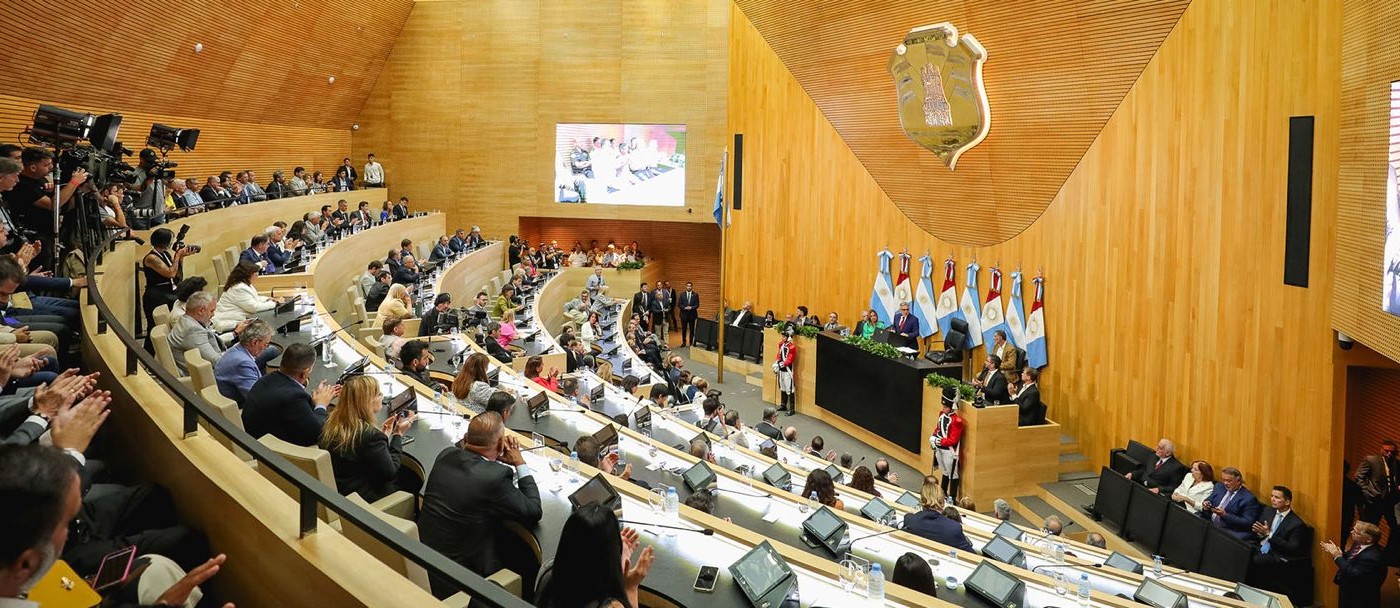 Allanaron la Legislatura en una investigación por presuntos contratados irregulares | Córdoba