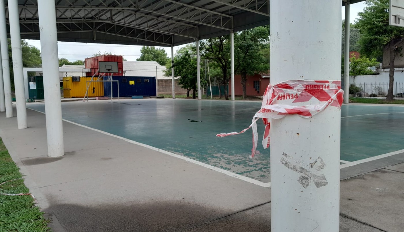 El Gobierno de Córdoba cierra los polideportivos como medida de seguridad y control | Córdoba