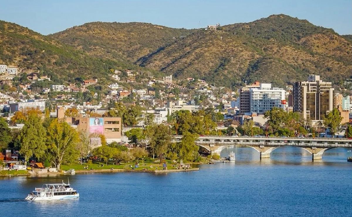 Villa Carlos Paz lanza su programación de verano 2026 con cultura y entretenimiento nocturno | Espectáculos