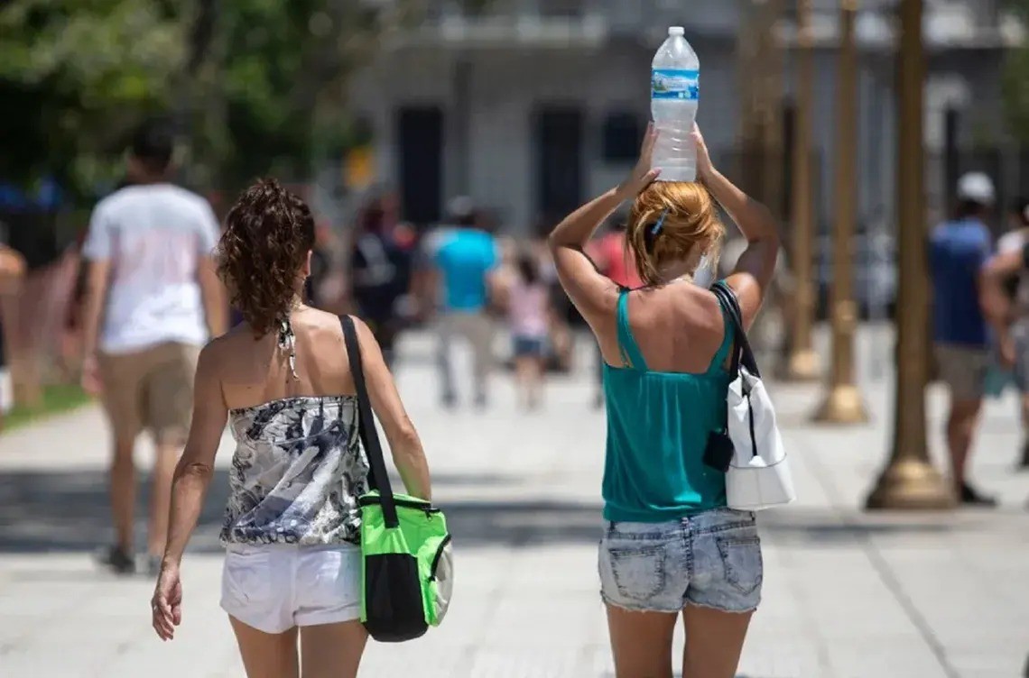 Córdoba bajo alerta roja por una ola de calor que alcanzará su pico el viernes | Córdoba