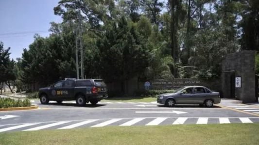 Allanaron sedes de la AFA por presuntos desvíos millonarios en el exterior