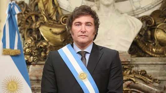 Javier Milei apuntó contra el periodismo y defendió el rumbo económico del Gobierno