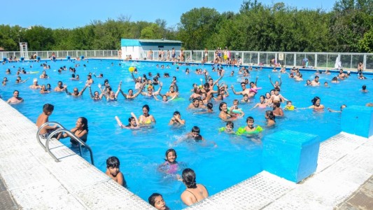 Comienza la temporada de verano con piletas y actividades en los polideportivos de Córdoba